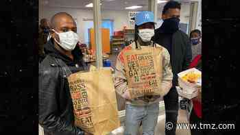 Offset Feeds Voters in Line at Atlanta Polling Places