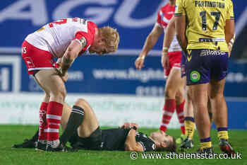 Caption this: When ref bumped into Saints prop James Graham - St Helens Star