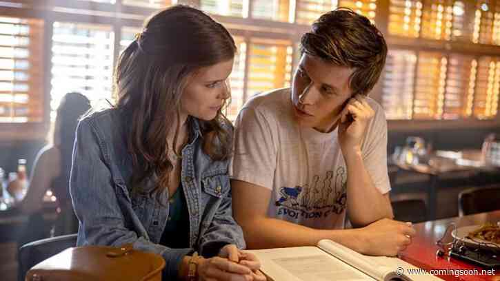 A Teacher Featurette Takes You Behind-the-Scenes of FX’s New Miniseries