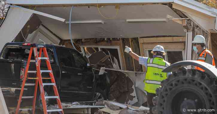 Truck runs into outdoor COVID-19 testing site at the U. 9 people are injured.
