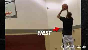 Delonte West Hits Basketball Court For Workout During Recovery