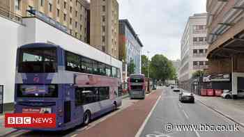 Bristol mayor says new cycle lane has 'messed up' bus route