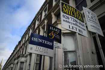 UK average house price tops £250,000 for first time ever but downturn on the way, Halifax reports