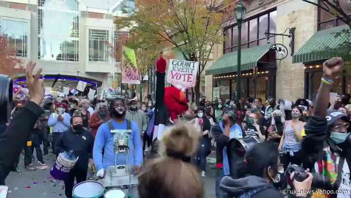 'Philly Elmo Drum Line' Rallies Demonstrators in Philadelphia as Vote Count Continues