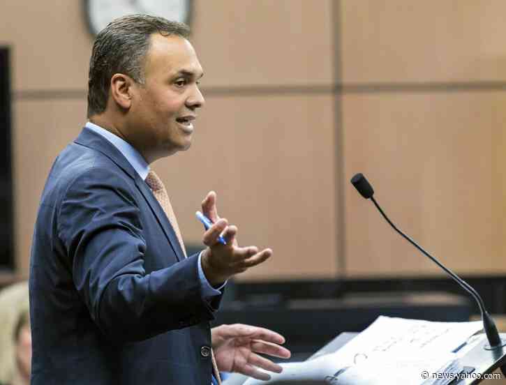 Bannon lawyer quits fraud case after inflamatory remarks