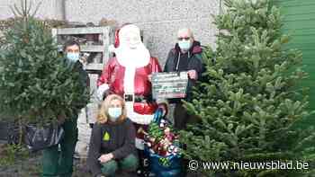 Gezelligheid boven: koop een adventsbak bier en krijg er een ouderwetse kerstboom bovenop