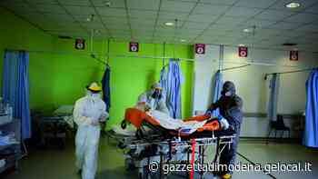 Modena e il Covid Una città che soffre e dal cuore grande Rolando Montanini racconta “I giorni del silenzio - La Gazzetta di Modena