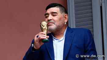 Maradona fue ingresado en una clínica cerca de Buenos Aires | DW | 03.11.2020 - Deutsche Welle