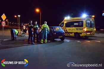 Gewonde en flinke schade na ongeval Molendijk Nieuwerbrug aan den Rijn - Nieuws op Beeld - Nieuws op Beeld