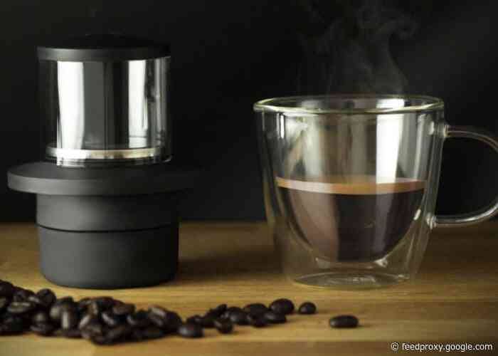 CoffeeJack pocket barista coffee maker passes $1.5 million on Kickstarter
