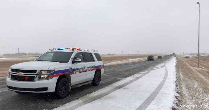 Saskatoon city officials say residents should prepare for blizzard - Global News