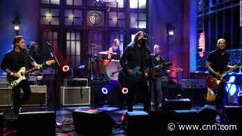 Foo Fighters debut new single 'Shame Shame' on 'SNL'