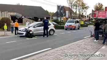 Motorrijder gewond na frontale botsing (Zedelgem) - Het Nieuwsblad