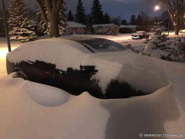 'Last night was very challenging': Saskatoon awakes  to  'waist-deep' snowdrifts and clogged roadways