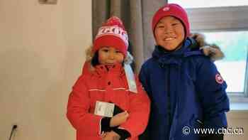How a tweet led Ryan Reynolds to donate parkas to this Nunavut community