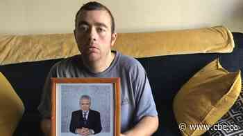 'He meant a lot': Hamilton man mourning loss of pen pal Alex Trebek