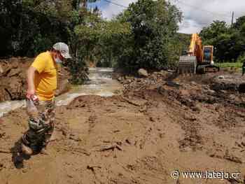27 comunidades siguen aisladas en la zona de Los Santos y Parrita - La Teja