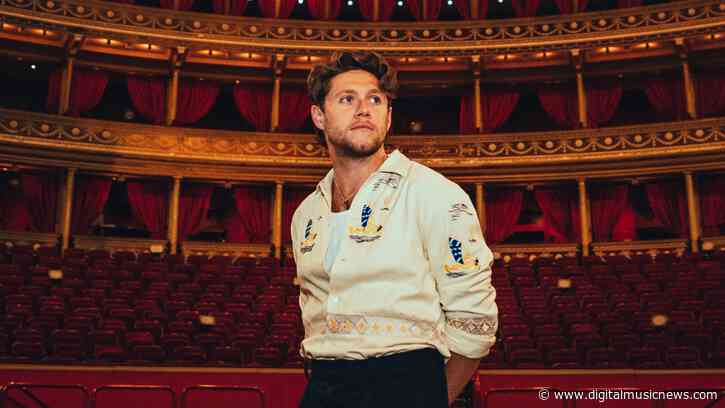 Niall Horan Plays an Empty Royal Albert Hall — Sells 125K Virtual Tickets