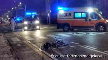 Carpi, auto travolge una bicicletta: ferita una donna - La Gazzetta di Modena