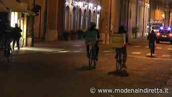 Modena, prima notte di “coprifuoco”: città deserta e tanti rider. VIDEO - modenaindiretta.it