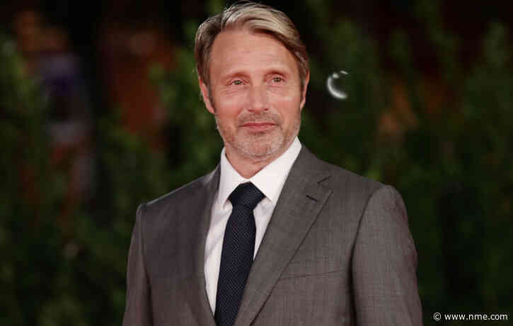Mads Mikkelsen in “early talks” to replace Johnny Depp in ‘Fantastic Beasts 3’
