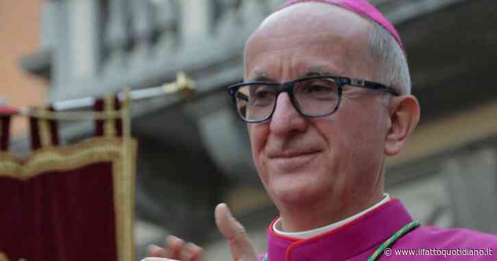 “Rinunciamo alla messa per due settimane”: il vescovo di Pinerolo sospende le celebrazioni della domenica fino al 22 novembre