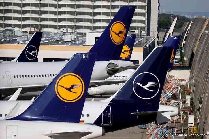 Lufthansa reaches crisis deal with union to cut costs