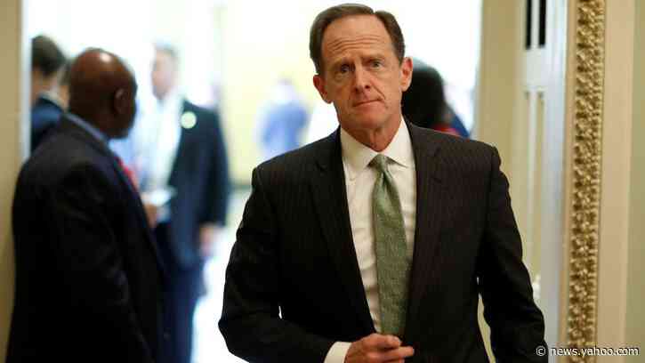 GOP Senator Pat Toomey Calls on Trump Admin. to Cooperate with Biden Transition Team