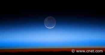 NASA: Spellbinding Earthshine will make the moon glimmer in November     - CNET