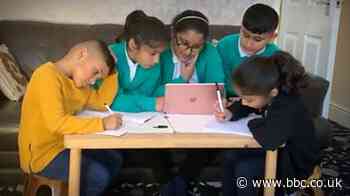 School laptops: Unions warn of devices shortage