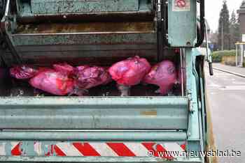 Roze zak mag je langer blijven buitenzetten om overschot weg te werken