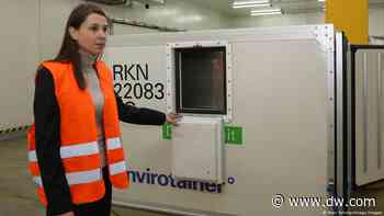 Luftfahrt auf Corona-Impfstoff-Transporte vorbereitet - DW (Deutsch)