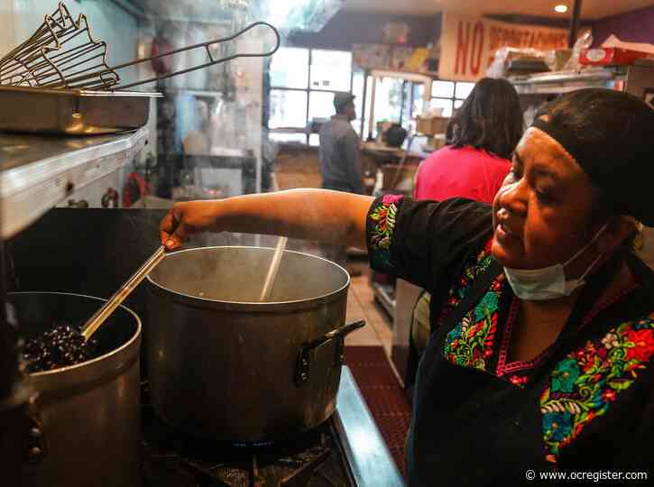 South Bronx restaurant turns into soup kitchen to help poor