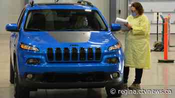 'A few weeks behind': Sask. COVID-19 cases following same trend as Manitoba