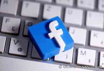 U.S. senator urges FTC to interview Facebook ex-officials