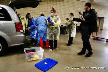 North Dakota allows Covid-positive healthcare workers to stay on job; nurses warn it's 'irresponsible'