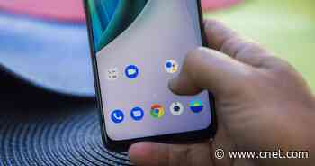 We'll spend nearly a decade of our lives staring at our phones, study says     - CNET