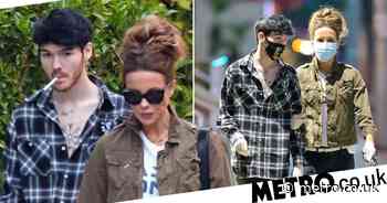Kate Beckinsale and boyfriend Goody Grace don face masks on LA outing - Metro.co.uk