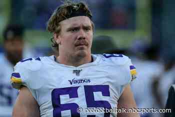 Vikings activate Pat Elflein from injured reserve