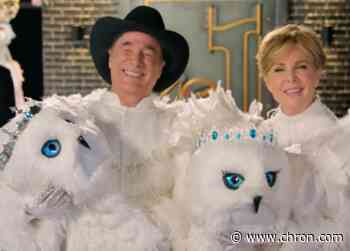 Houston duo Clint Black and Lisa Hartman unveiled behind snow owls costume on 'The Masked Singer' - Chron