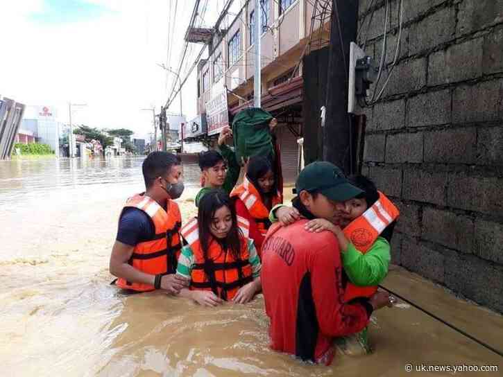 Philippines scrambles to rescue thousands after Typhoon Vamco