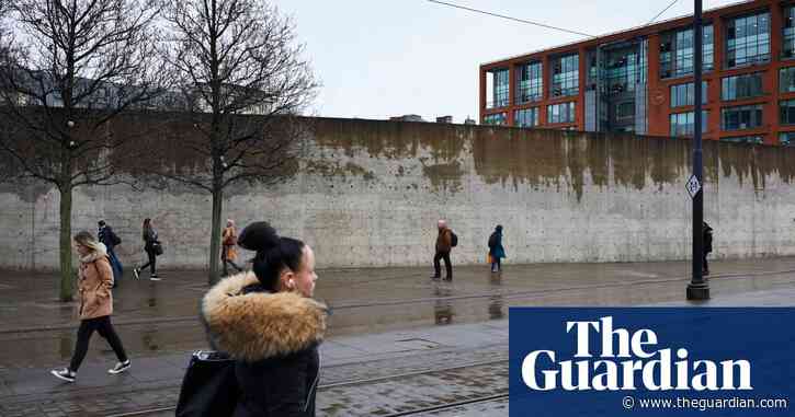 Manchester prepares for fall of its 'Berlin Wall'