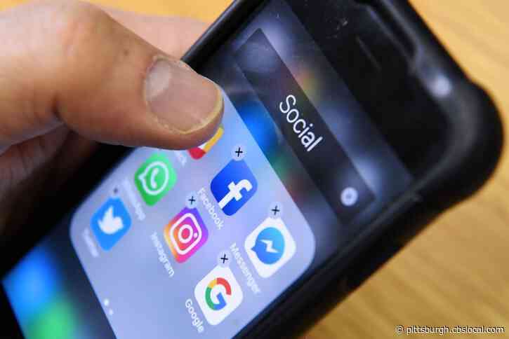 Managing Social Media Anxiety And Exhaustion, Considering A Detox Time Away From Devices