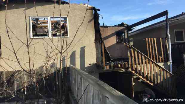 Fire destroys Lethbridge home, investigation ongoing