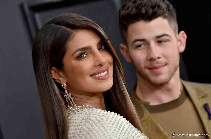 Nick Jonas & Priyanka Chopra Celebrate Diwali Together