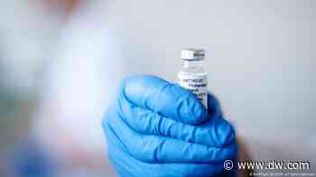 + Coronavirus hoy: laboratorio alemán estima que la normalidad volverá en un año + - DW (Español)