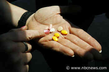 Nearly 1 in 10 trans Americans use nonprescription hormones, study says