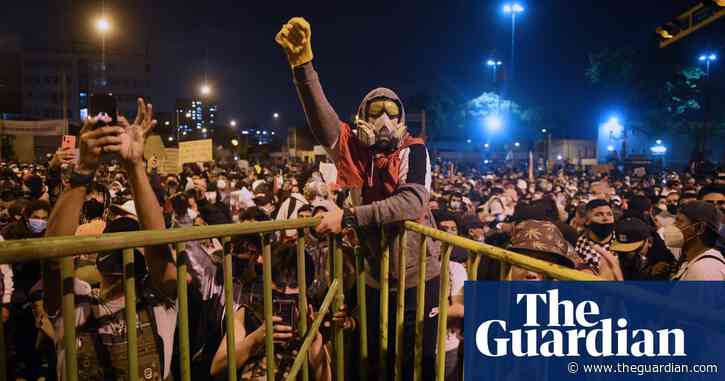 Protesters clash with police in Peru's largest demonstration in decades – video