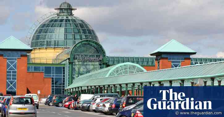 Shopping centre owner British Land takes £1bn hit to portfolio