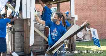 Veterans organization launches service projects in Houston's hurricane-damaged neighborhoods - Military Times